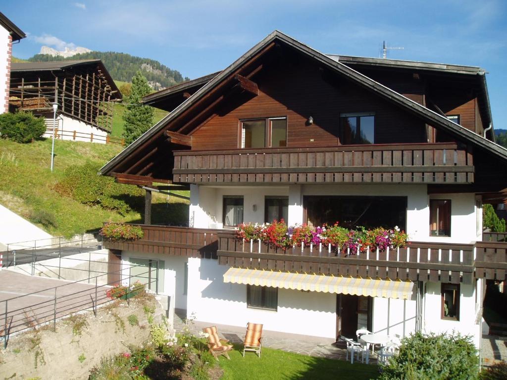 Pra De Metz Apartments Santa Cristina Val Gardena Екстер'єр фото